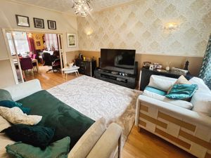Lounge- click for photo gallery